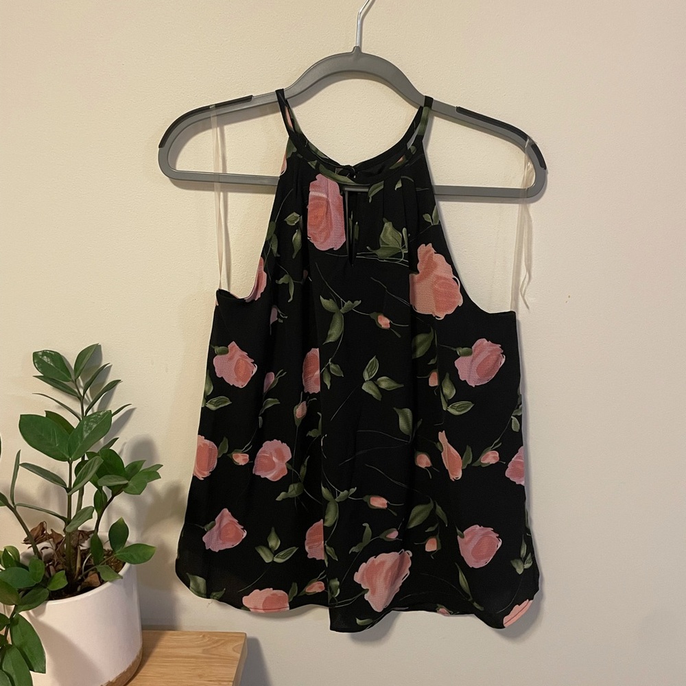 EUC, M Floral flowy sleeveless blouse